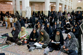 مراسم یادبود جانباختگان بندر شهید رجایی در حرم حضرت معصومه(س)