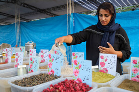 جشنواره ملی اقوام ایرانی و نمایشگاه  صنایع دستی در بجنورد برگزار شد
