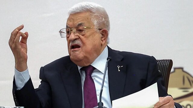محمود عباس با هدف اعلام برنامه خلع سلاح گروه‌های فلسطینی به لبنان می‌رود