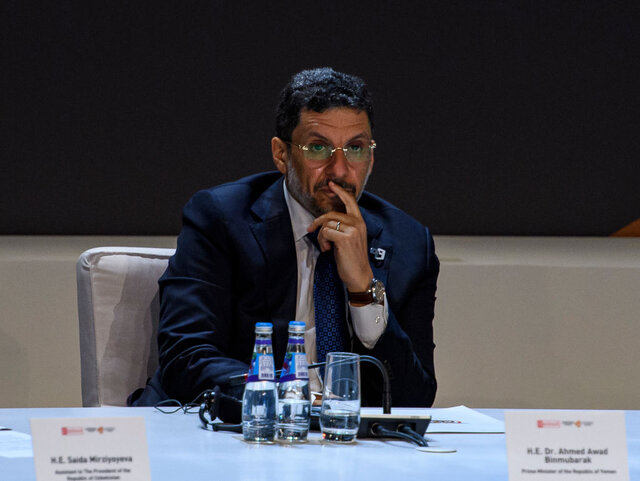 بن مبارک تغییرات در دولت مستعفی یمن و اهداف پیدا و پنهان آن