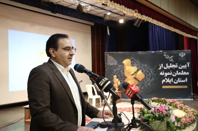 آموزش و پرورش باید محور بازتعریف منافع ملی و تربیت نسلی هویت‌دار باشد