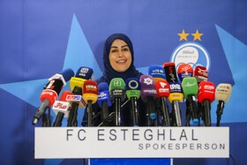 غیبت عجیب سخنگوی استقلال در اولین آزمون جدی/ وقتی "سخنگو" سخن نمی‌گوید!