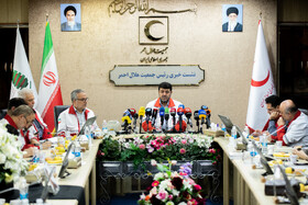 نشست خبری  پیرحسین کولیوند، رییس جمعیت هلال احمر
