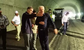 طولانی‌ترین تونل کرمانشاه در آستانه افتتاح/ آغاز عملیات آسفالت مسیر داخل تونل