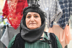 بانوی سنندجی در بازار