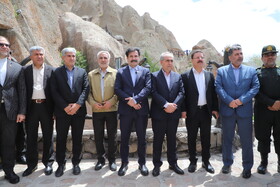 بازدید عبدالکریم حسینزاده، معاون رییس جمهور در امور توسعه روستایی و مناطق محروم کشور از پروژه های تاریخی و گردشگری روستای کندوان شهرستان اسکو