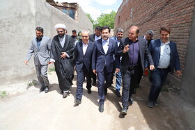 بازدید عبدالکریم حسینزاده، معاون رییس جمهور در امور توسعه روستایی و مناطق محروم کشور از پروژه واحد تولیدی روستای قاضیجهان شهرستان آذرشهر