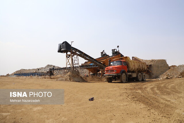 حقایقی خواندنی در خصوص معدن طلای اندریان/ از جانباختن ۴۰ طلاجو تا حفر ۵۰۰۰ حلقه چاه و تونل برای سرقت طلا