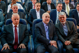 از راست- سید عباس صالحی، وزیر ارشاد، محمدباقر قالیباف، رئیس مجلس و احمد فکاک احمد، وزیر فرهنگ و گردشگری عراق در افتتاح سی‌وششمین نمایشگاه بین‌المللی کتاب تهران