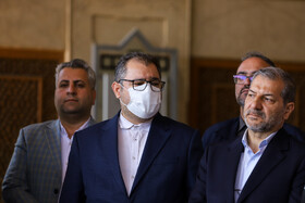 امیر کرمزاده، مدیر کل میراث فرهنگی استان اصفهان در استقبال از موتور سوارن لهستانی - اصفهان