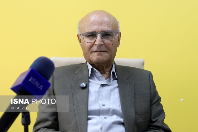 یک استاد دانشگاه: معلمان پایه و اساس توسعه در همه جوامع هستند