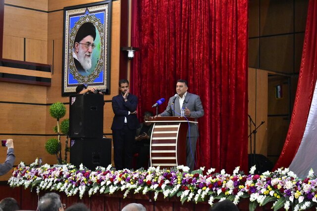 مراسم گرامیداشت مقام معلم در یاسوج برگزار شد