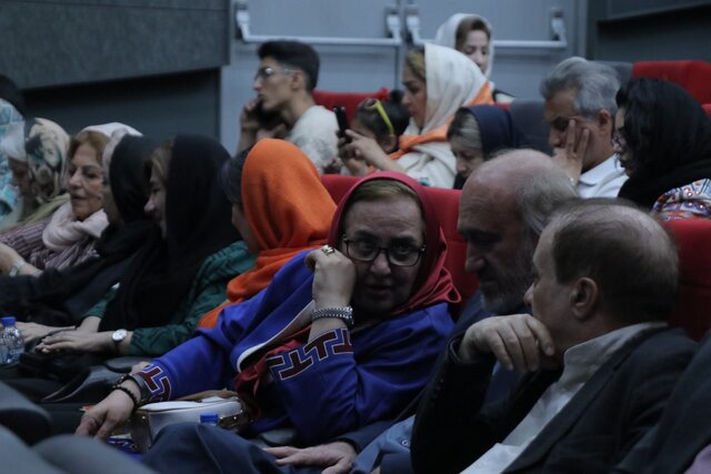 جشن تولد غیردولتی برای رادیو