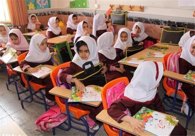 ۳۵۰۰ کلاس اولی سال آینده در ملایر به مدرسه می‌روند