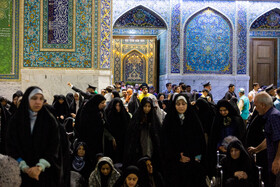 حال و هوای حرم مطهر رضوی در شب میلاد امام رضا علیه‌السلام