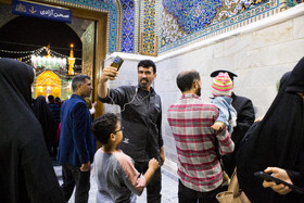حال و هوای حرم مطهر رضوی در شب میلاد امام رضا علیه‌السلام
