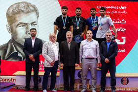 فینال روز اول رقابت های بین‌المللی کشتی آزاد جام جهان پهلوان تختی