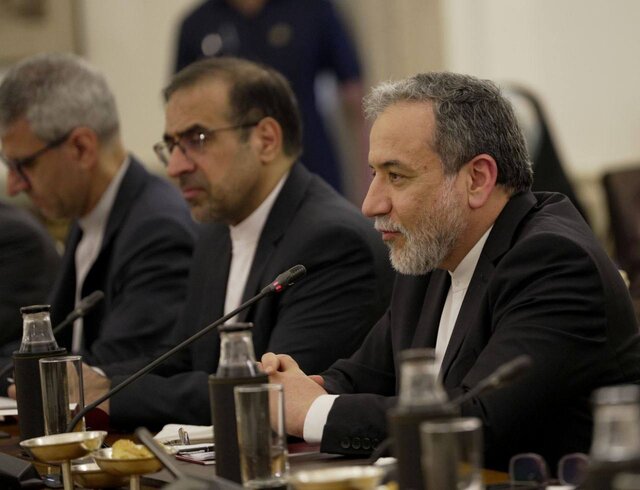عراقچی: امیدواریم تنش‌های هند و پاکستان با دوراندیشی طرفین مرتفع شود