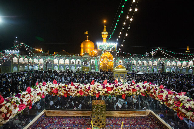 ویدیو/ همه ایران یکدل در مشهد مقدس؛ برپایی جشن بزرگ امام رضاییها ویدیو/ همه ایران یکدل در مشهد مقدس؛ برپایی جشن بزرگ امام رضاییها