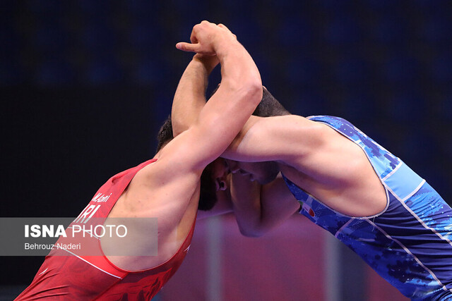 عکس تزئینی است اتفاق تلخ در کشتی ایران/ درگیری نایب قهرمان المپیک با پدر صادق گودرزی!
