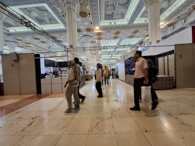 روز شلوغ نمایشگاه کتاب