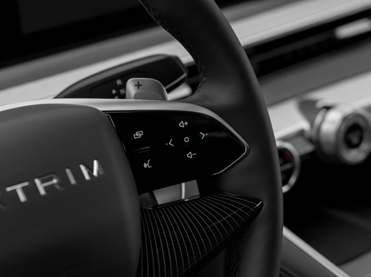 اولین کمپین آموزشی اکستریم با عنوان آگاهی از امکانات خودروهای لوکس