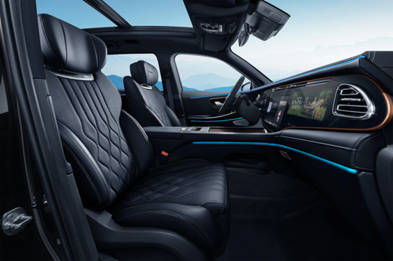 اولین کمپین آموزشی اکستریم با عنوان آگاهی از امکانات خودروهای لوکس