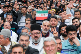 دیدار هزاران نفر از کارگران سراسر کشور با رهبر انقلاب