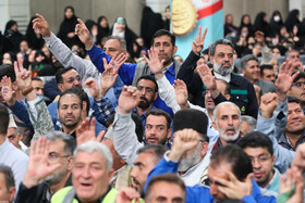 دیدار هزاران نفر از کارگران سراسر کشور با رهبر انقلاب