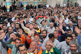 دیدار هزاران نفر از کارگران سراسر کشور با رهبر انقلاب