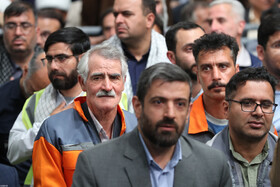 دیدار هزاران نفر از کارگران سراسر کشور با رهبر انقلاب