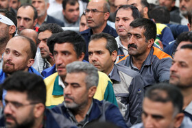 دیدار هزاران نفر از کارگران سراسر کشور با رهبر انقلاب