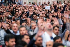 دیدار هزاران نفر از کارگران سراسر کشور با رهبر انقلاب