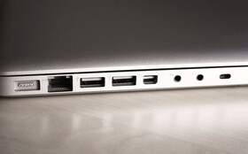 چرا مک بوک های جدید پورت USB ندارند