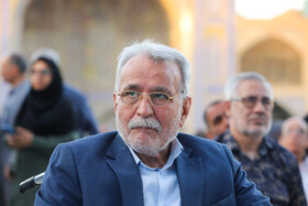 احمد خرم، وزیر اسبق راه و ترابری در  مراسم گرامیداشت جانباختگان حادثه بندر شهیدرجایی