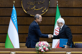 امضای ۴ سند همکاری میان ایران و ازبکستان با حضور محمدرضا عارف، معاون اول رئیس جمهور و عبدالله نعمتویچ عارفوف، نخست وزیر ازبکستان
