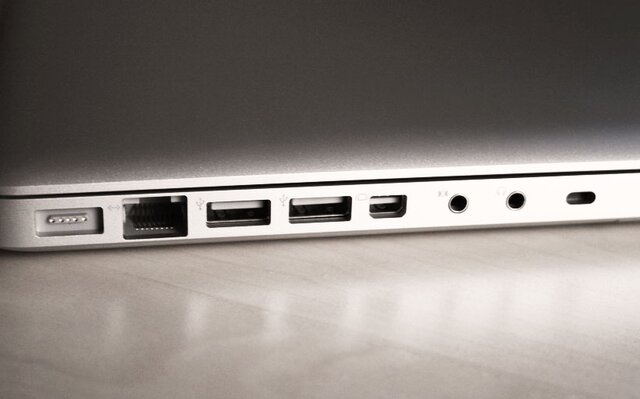 چرا مک بوک های جدید پورت USB ندارند