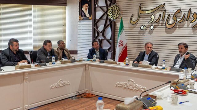 طرح ساماندهی نمایشگاه‌های اتومبیل در اردبیل اجرا می‌شود