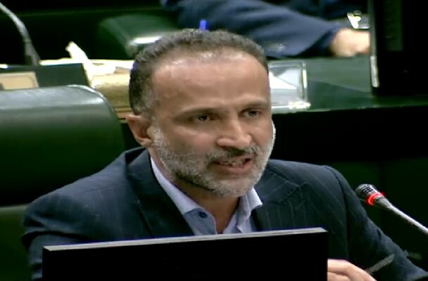 نماینده آستانه اشرفیه: ملت ایران پشت کشور، امنیت ملی و نیروهای مدافع وطن ایستاده‌اند