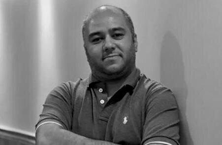 میلاد نیک آبادی «لیرشاه» را اجرا می‌کند