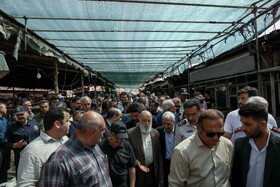 مهدی چمران، رئیس شورای شهر تهران در پایش میدانی ایمنی و آتش‌نشانی بازار گل و مجتمع مسکونی امام رضا (ع)