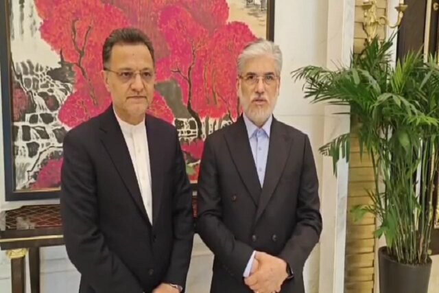 وزیر علوم برای شرکت در اجلاس همکاری‌های شانگهای وارد چین شد