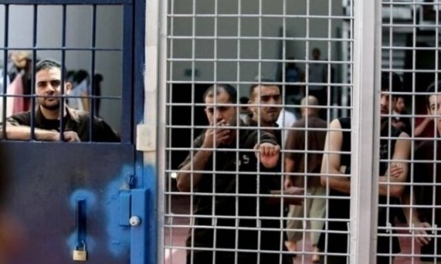 تشکیلات خودگردان حقوق برخی آزادگان، مجروحان و خانواده‌های شهدای فلسطینی را قطع کرد