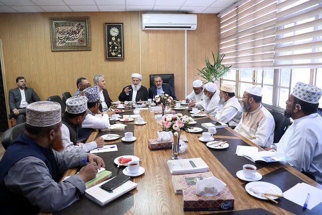 تأکید دکتر فلاحزاده بر وحدت عملی امت اسلامی برای مقابله با تهدیدات دشمنان تأکید دکتر فلاحزاده بر وحدت عملی امت اسلامی برای مقابله با تهدیدات دشمنان
