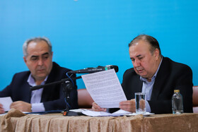 علیرضا نوین، رئیس مجمع نمایندگان آذربایجان شرقی در جلسه شورای اداری استان آذربایجان شرقی با معاون اول رئیس جمهور