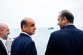 هادی حقشناس، استاندار گیلان در حاشیه دومین روز سفر سخنگوی دولت به منطقه آزاد انزلی