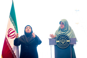 نشست خبری فاطمه، مهاجرانی سخنگوی دولت در مجتمع بندری کاسپین منطقه آزاد بندر انزلی