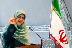 نشست خبری فاطمه، مهاجرانی سخنگوی دولت در مجتمع بندری کاسپین منطقه آزاد بندر انزلی