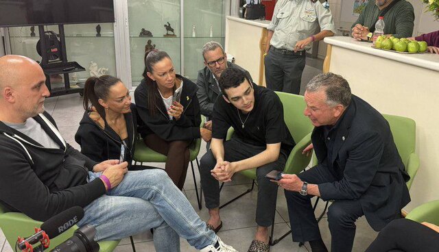 استیو ویتکاف و عیدان الکساندر حماس: آزادی الکساندر نتیجه مذاکرات بود نه فشار نظامی/ نتانیاهو اسرائیلیها را گمراه میکند