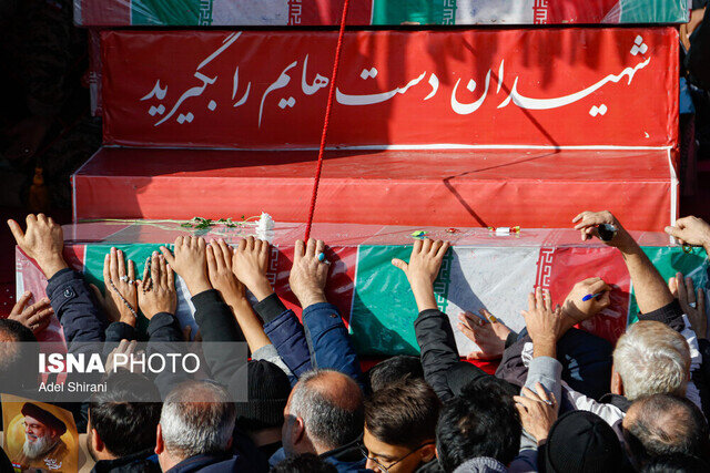 عکس تزئینی است یادواره شهدای کهک و فردو برگزار میشود